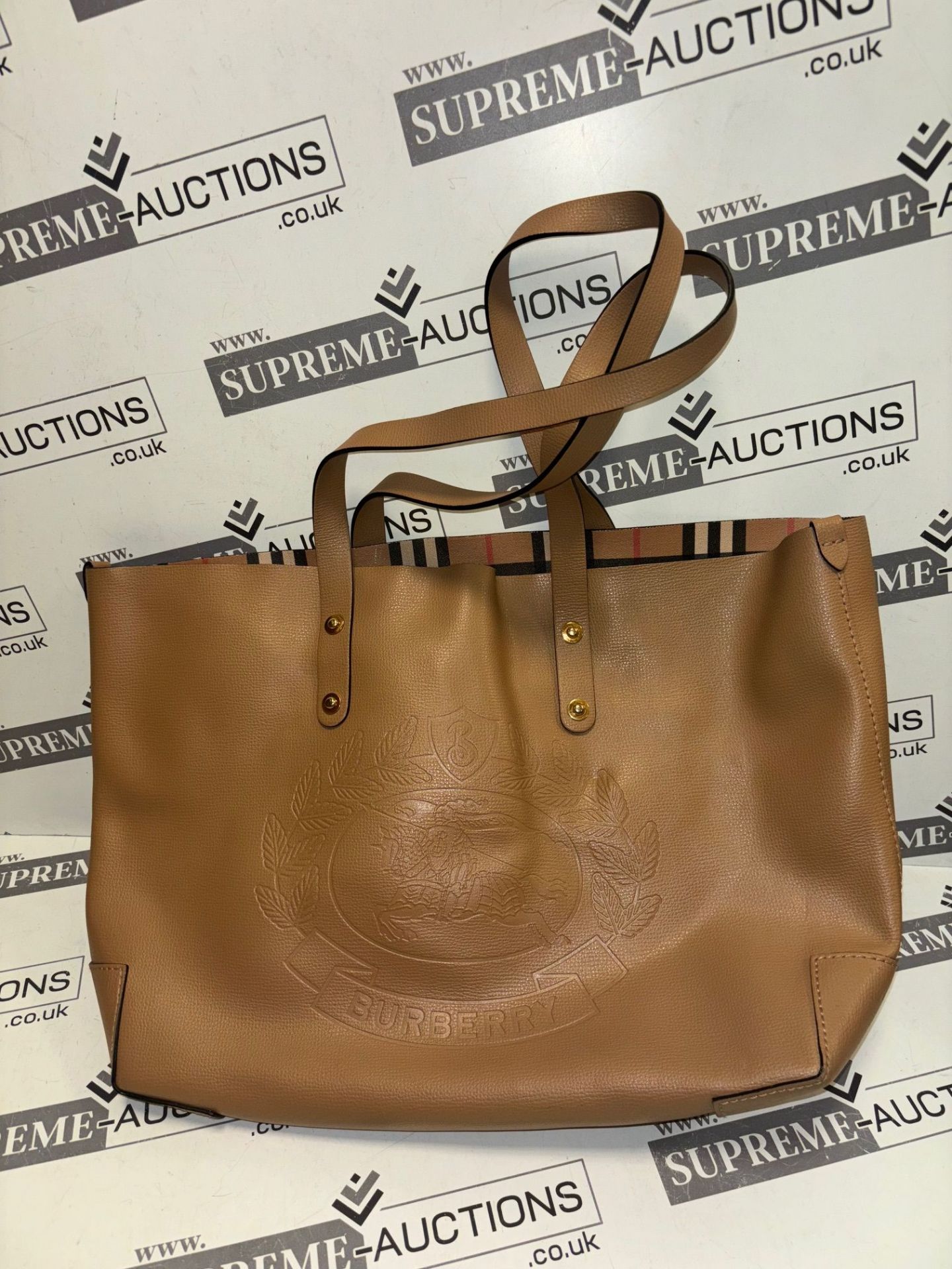 Genuine Burberry Beige Tote Heymarket. RRP £1,692. This shopper tote from Burberry is a timeless - Image 3 of 9