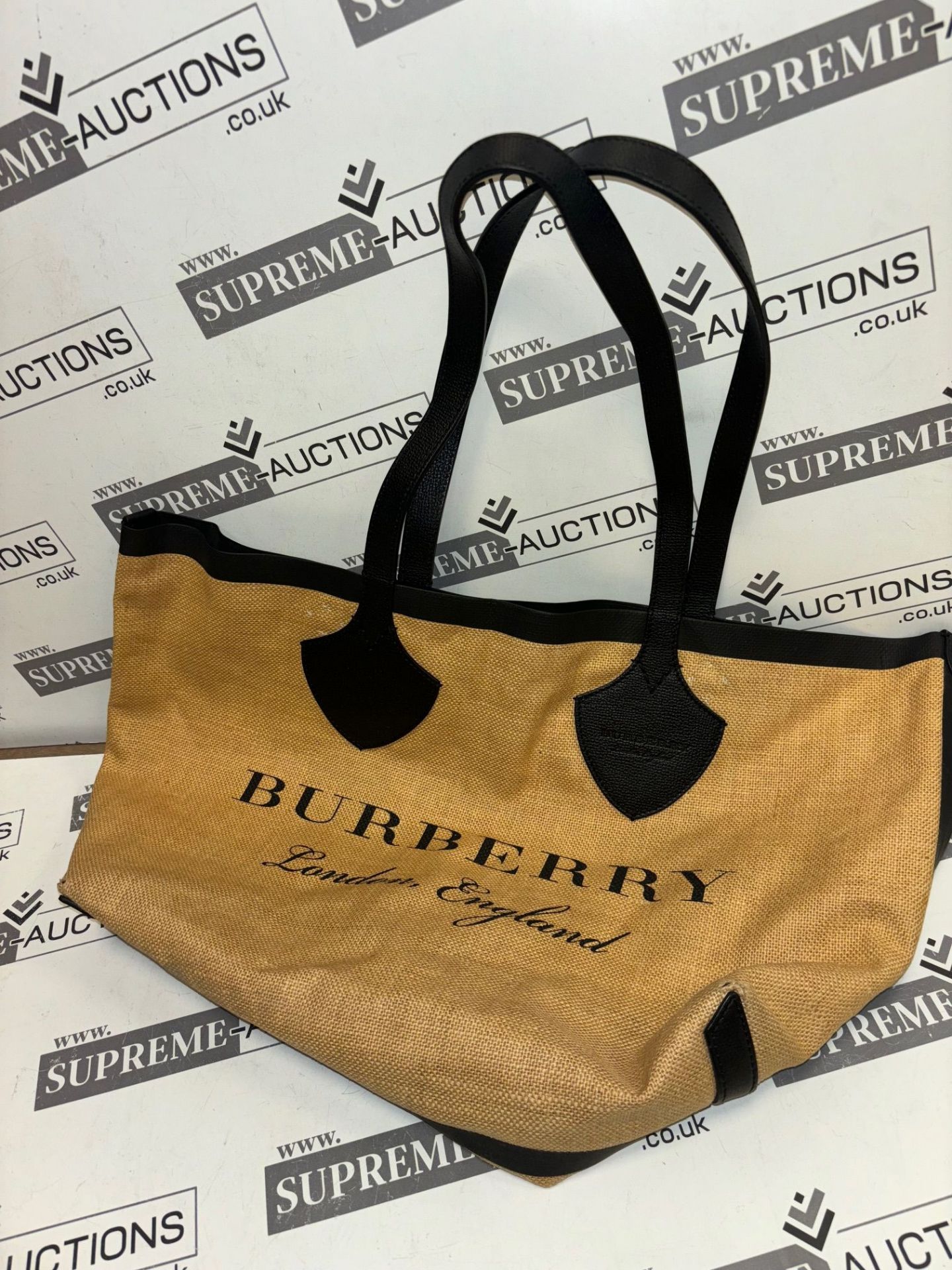 Genuine Burberry The Giant Tote Jute Bag with Leather. RRP £1,150. Spacious and versatile, this - Image 4 of 9