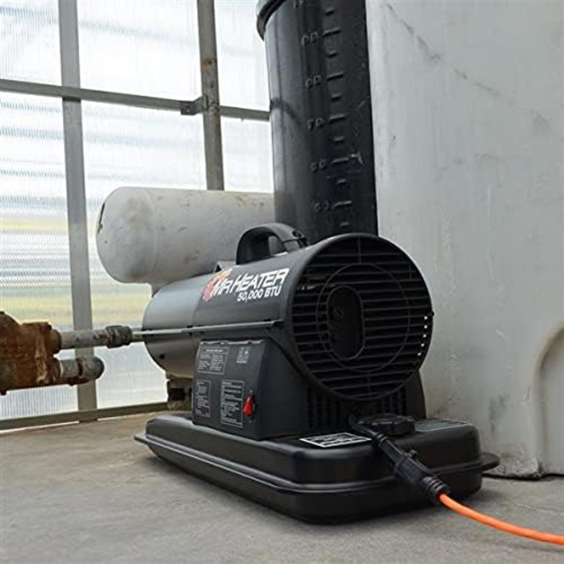 Brand New Mr. Heater Forced Air 50,000 BTU Kerosene Heater, 50,000 BTU per hour Heats up to 1,250 - Image 3 of 3