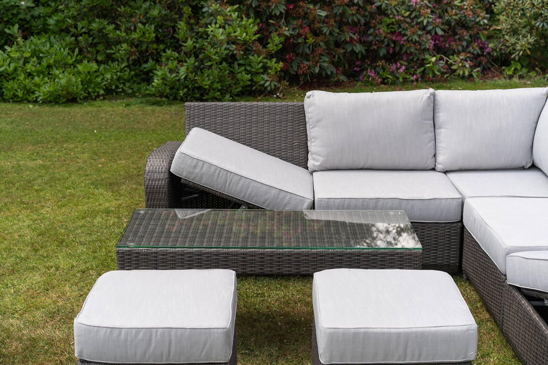 Brand New Moda Furniture 8 Seater Corner Group With Coffee Table in Grey with Grey Cushions. RRP £ - Image 5 of 6