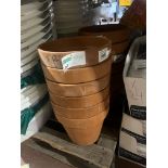 12 X BRAND NEW LARGE CLAY PLANTERS R13-11