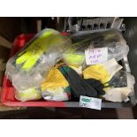 100 X BRAND NEW PAIRS OF ASSORTED PROFESSIONAL WORK GLOVES R10-2