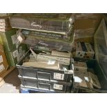 MIXED LOT INCLUDING UNIVERSAL THERMAL HOT TUB COVERS, BRACKETS ETC R9-13