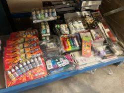 LARGE MIXED BRANDED CRAFT LOT INCLUDING MOD PODGE, SCULPEY, TULIP ETC S1-7