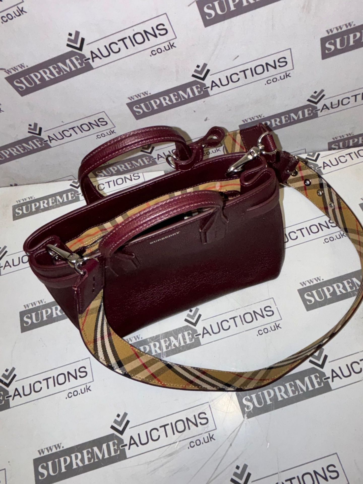 Genuine Burberry Derby Calfskin House Check Small Banner Tote Mahogany Red 7/28 - Image 9 of 9