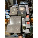 20 PIECE MIXED LIGHTING LOT IN VARIOUS DESIGNS AND SIZES R13-15