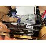 150 PIECE MIXED LOT INCLUDING CORNER CONNECTORS, T JOINT CONNECTORS IN VARIOUS SIZES R15-8