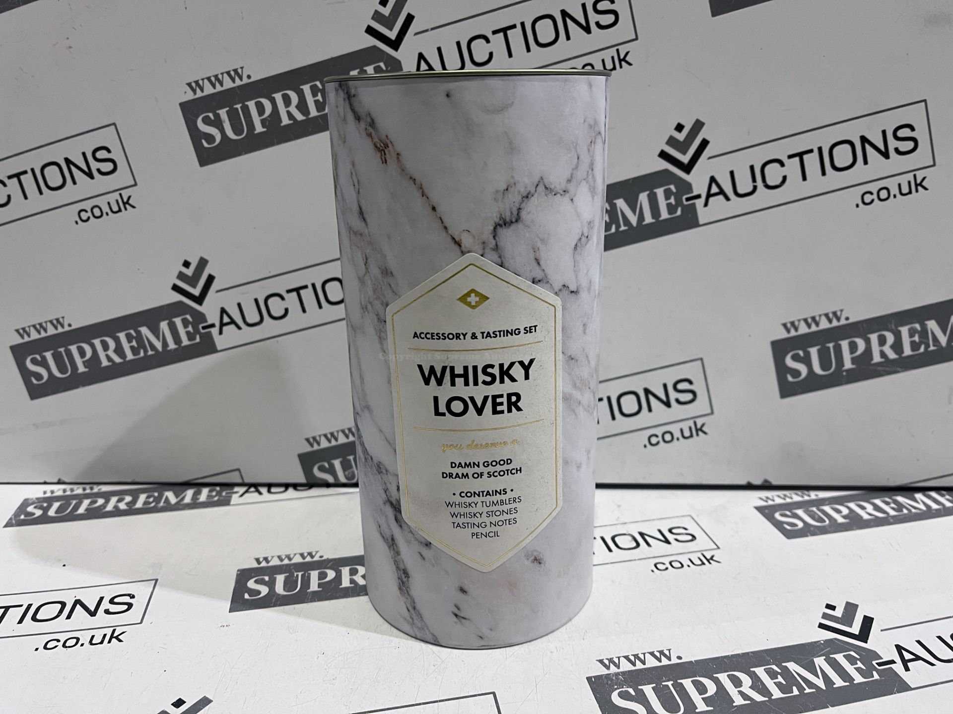 11 X BRAND NEW WHISKEY LOVER ACCESSORY AND TASTING SETS R10-8
