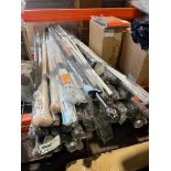 22x ASSORTED CURTAIN POLES IN VARIOUS DESIGNS & SIZES. (R16-14)