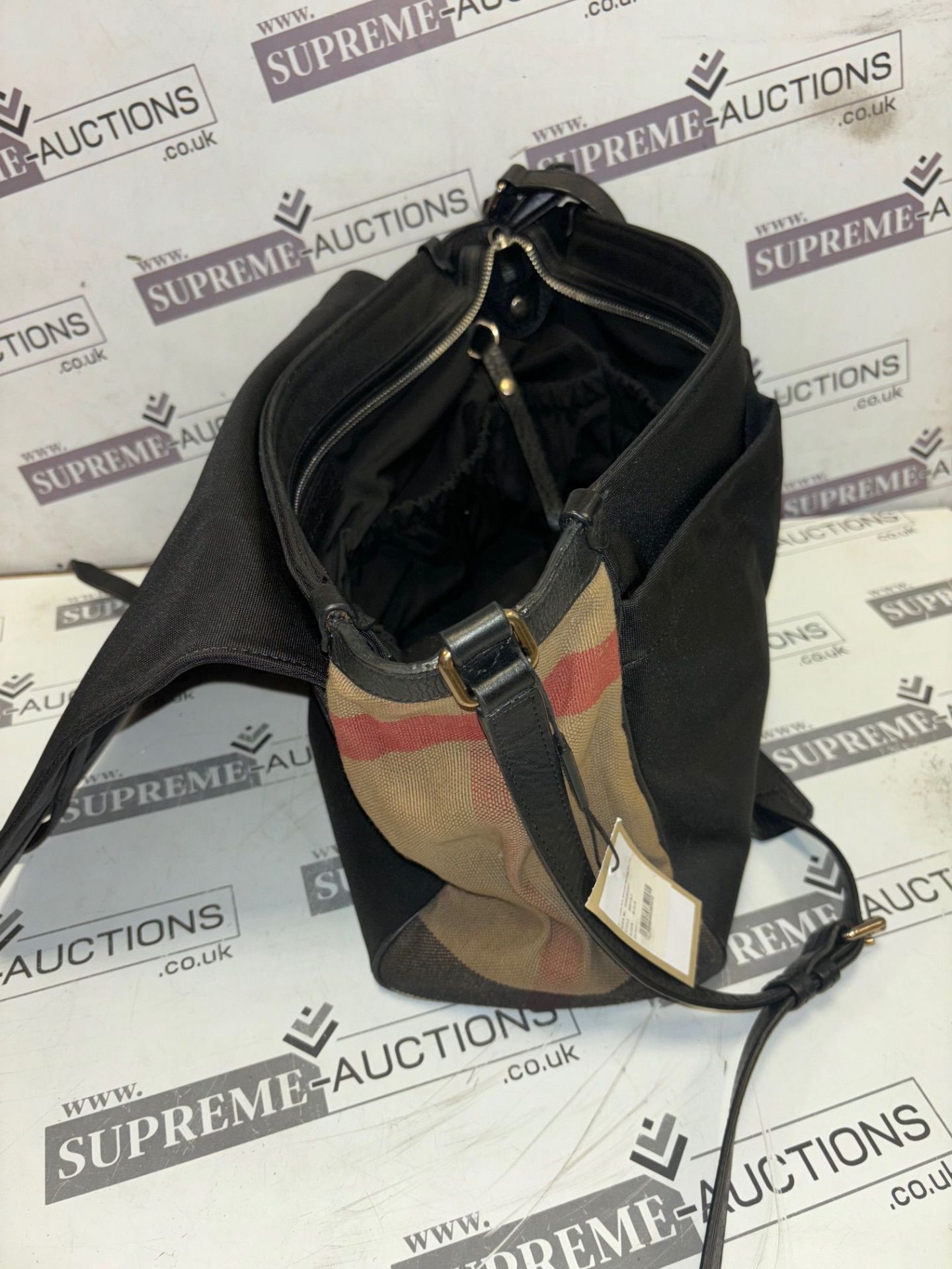 Genuine Burberry Nova Check Diaper Messenger Bag. With tag! Broken buckle. 3/28 - Image 6 of 7