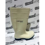 6 X BRAND NEW PAIRS OF DUNLOP PROFESSIONAL WELLINGTON BOOTS SIZE 8 R15-6