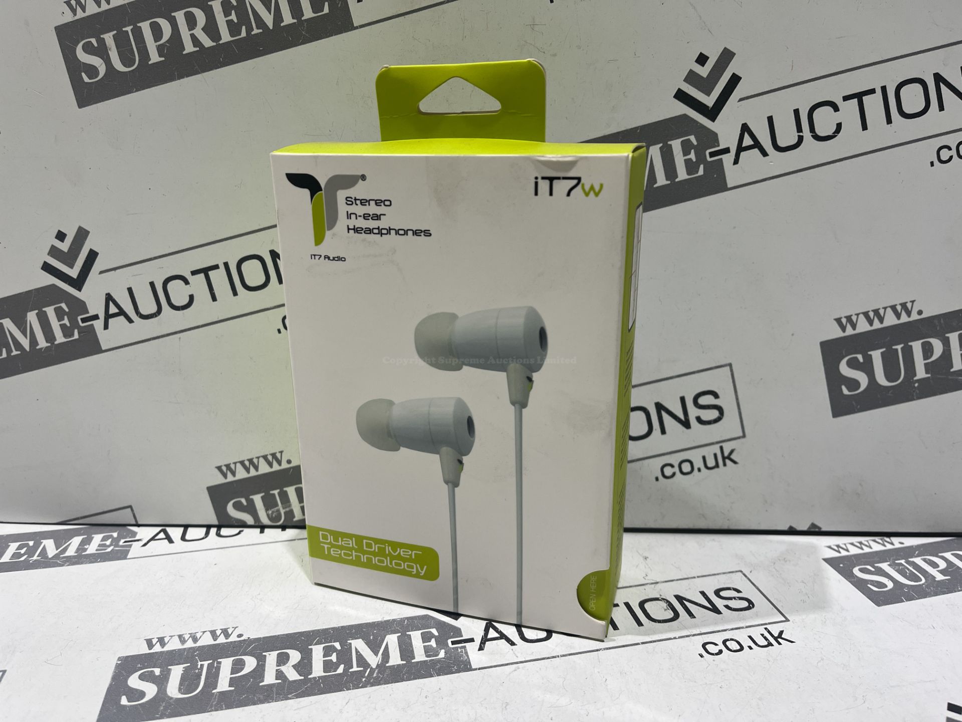 40 X BRAND NEW IT7W STEREO IN EAR HEADPHONES R9B-12