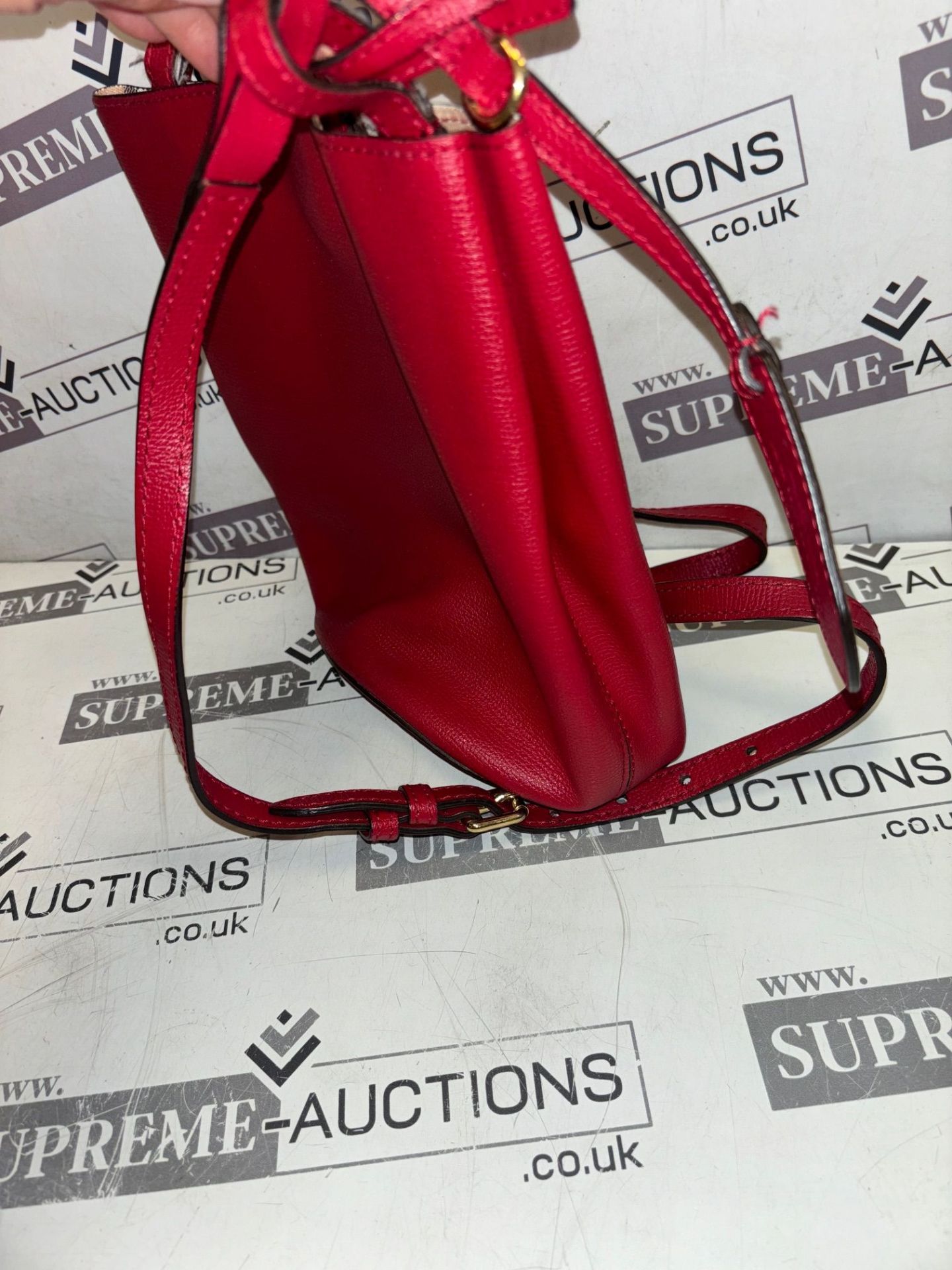 Genuine Burberry Lorne Bucket Bag Crossbody Red Leather Heymarket Check 15/28 - Image 7 of 11