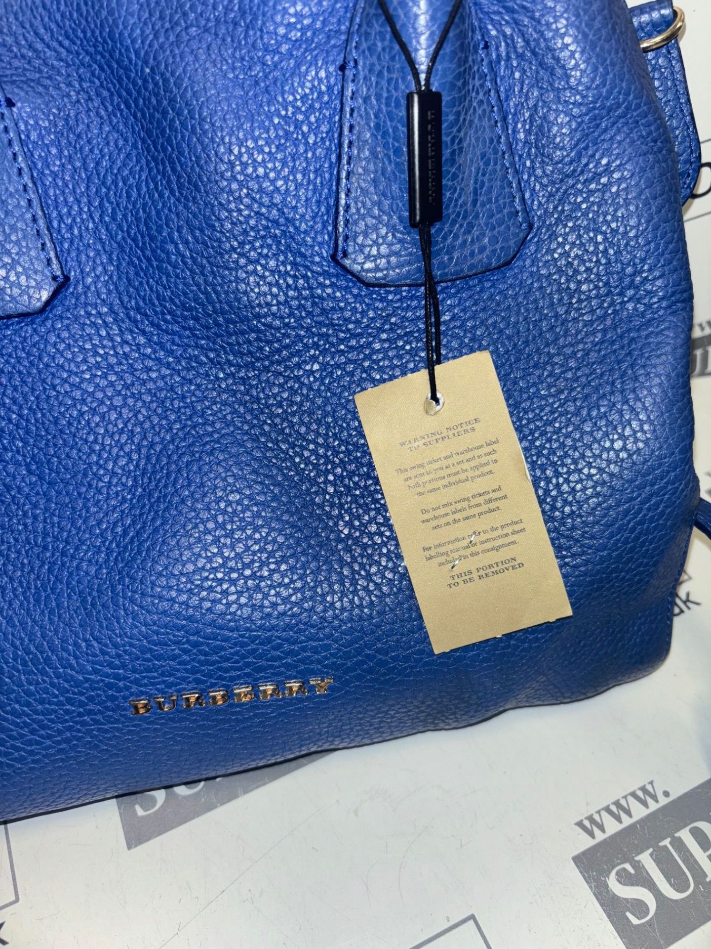 Genuine Burberry Medium Bowling Bag in Blue. RRP £805. This shoulder bag has room for all of your - Image 4 of 9