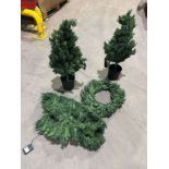BRAND NEW CHRISTMAS DOOR LED LIGHTS SETS INCLDUNG 2 X POTTED TREES AND 2 BRANCH CONNECTORS RRP £