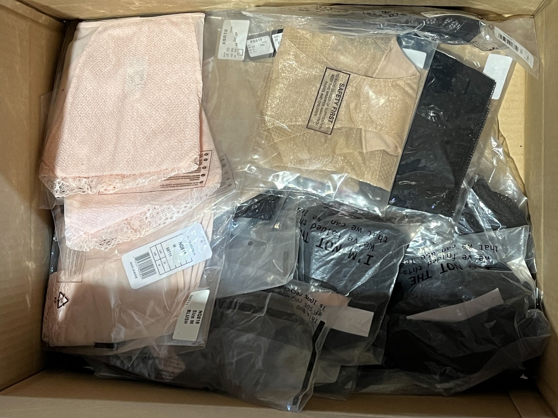 12 X BRAND NEW BRANDED BRIEFS LOT IN VARIOUS BRANDS AND SIZES LPT