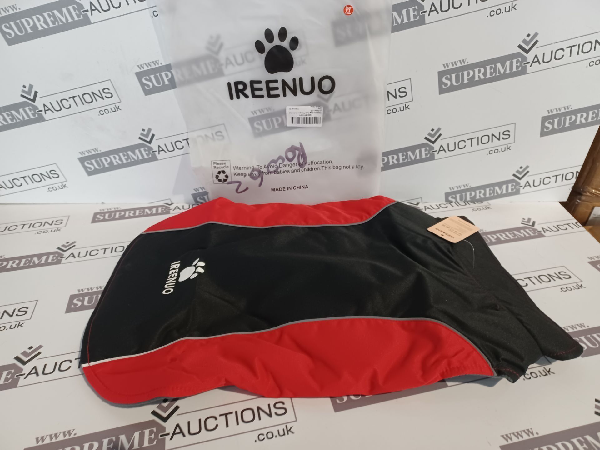 25 X BRAND NEW IREENUO DOG JACKETS R7-4