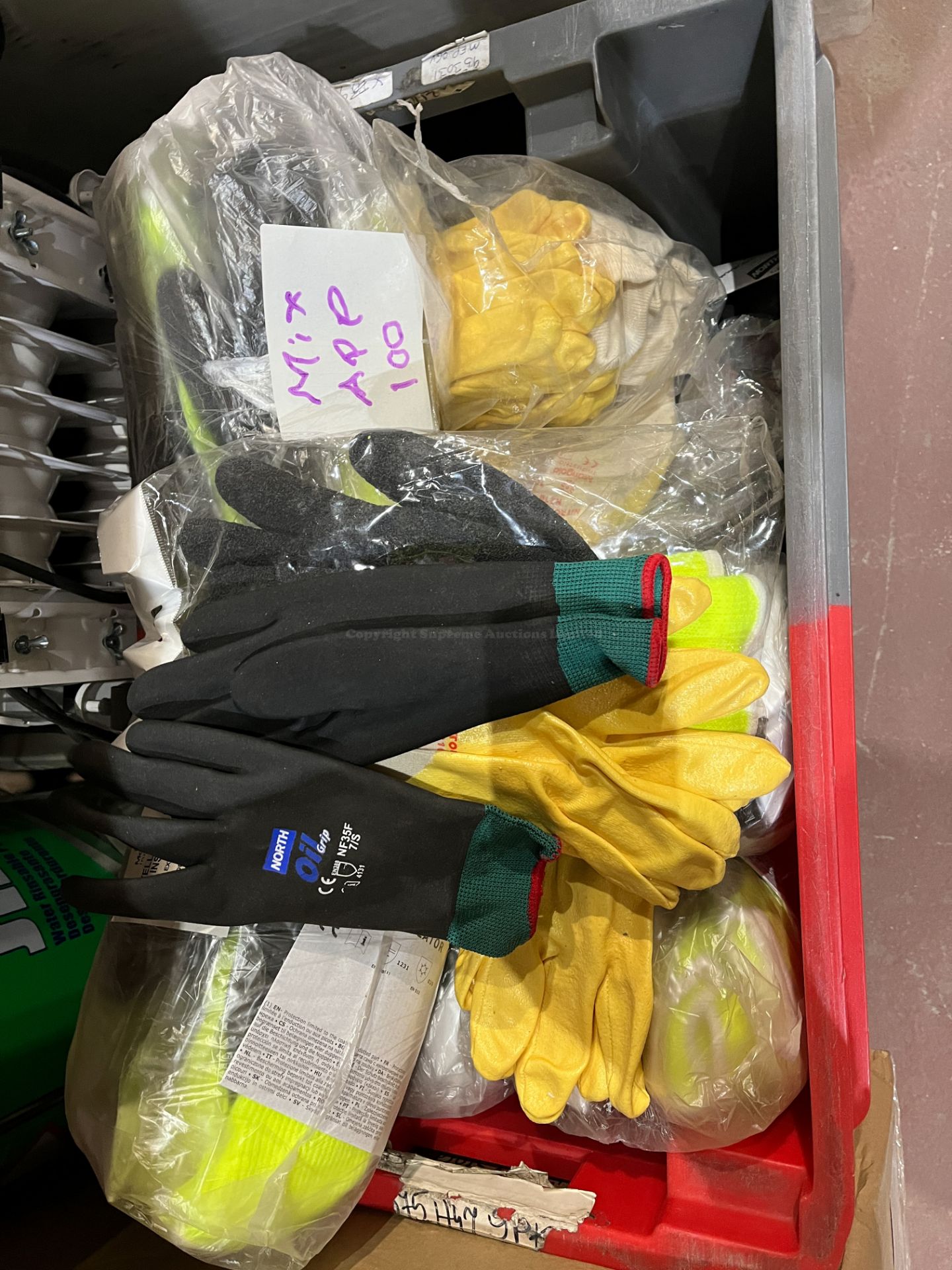 100 X BRAND NEW PAIRS OF PROFESSIONAL WORK GLOVES R10-2