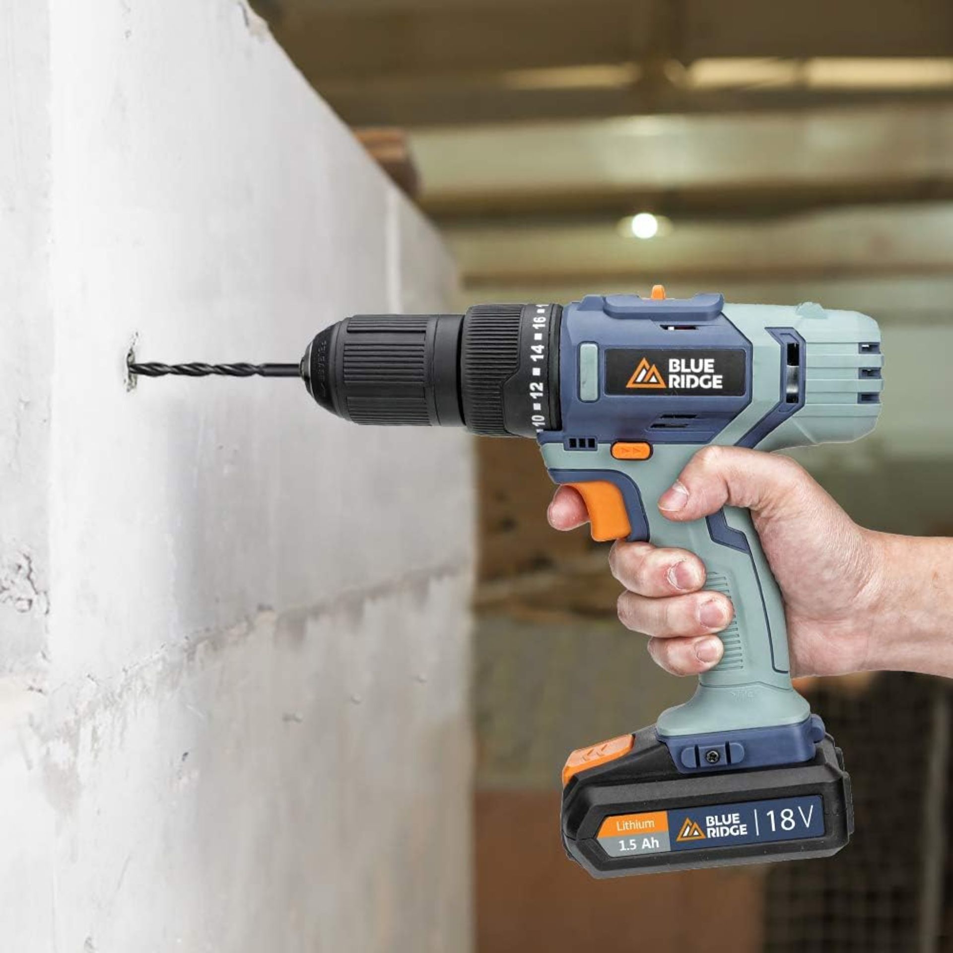NEW & BOXED BLUE RIDGE 18V Cordless Hammer Drill with 2 x 1.5 Ah Li-ion Batteries & 43 Piece - Image 4 of 6