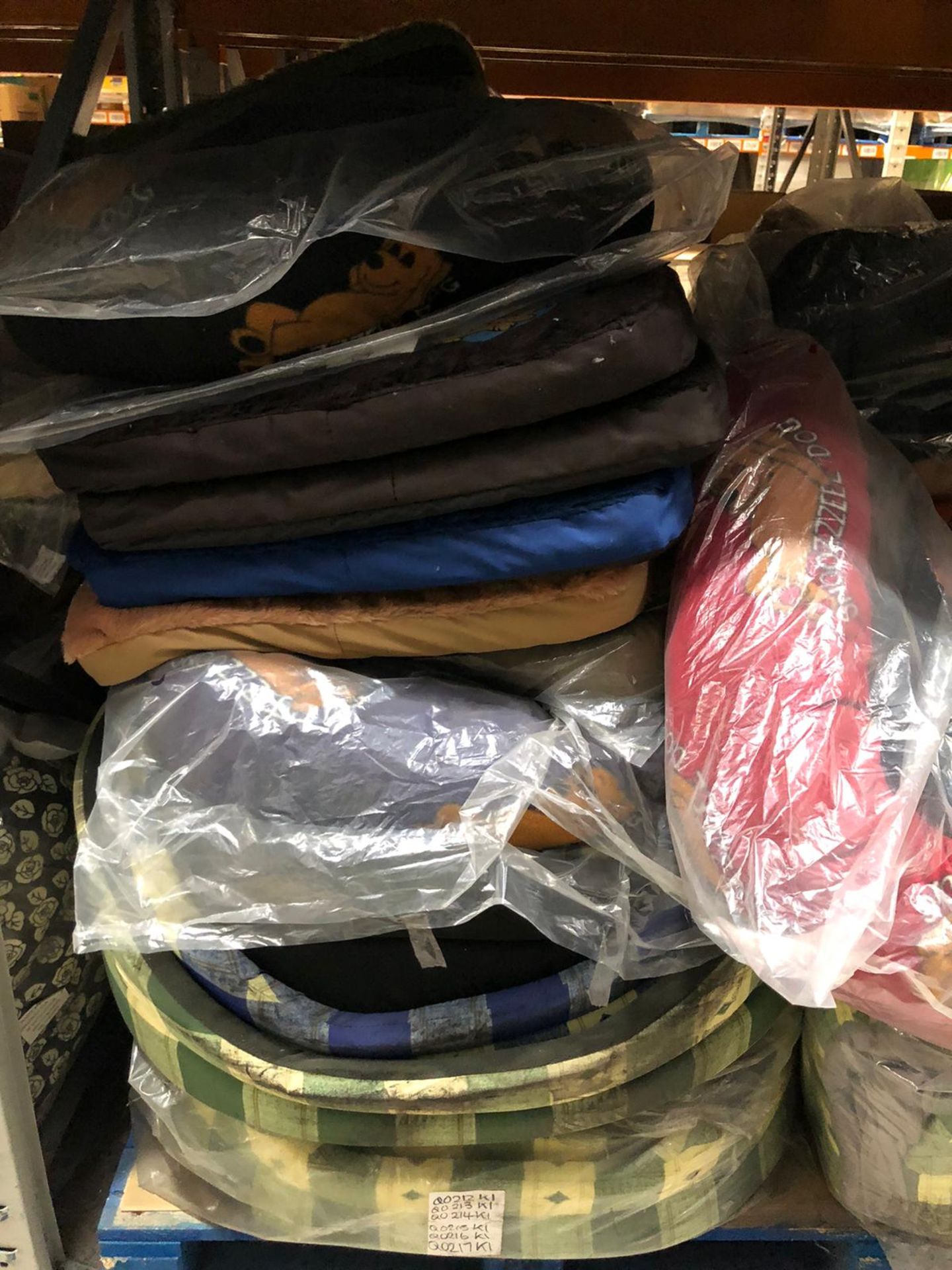 Trade Lot 5 x Pallets of Luxury Pet Beds/Pet Products.   Includes Mainly Pet Beds In Various Sizes & - Bild 31 aus 33