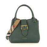 Burberry Green Buckle Tote Leather. 40x25cm.