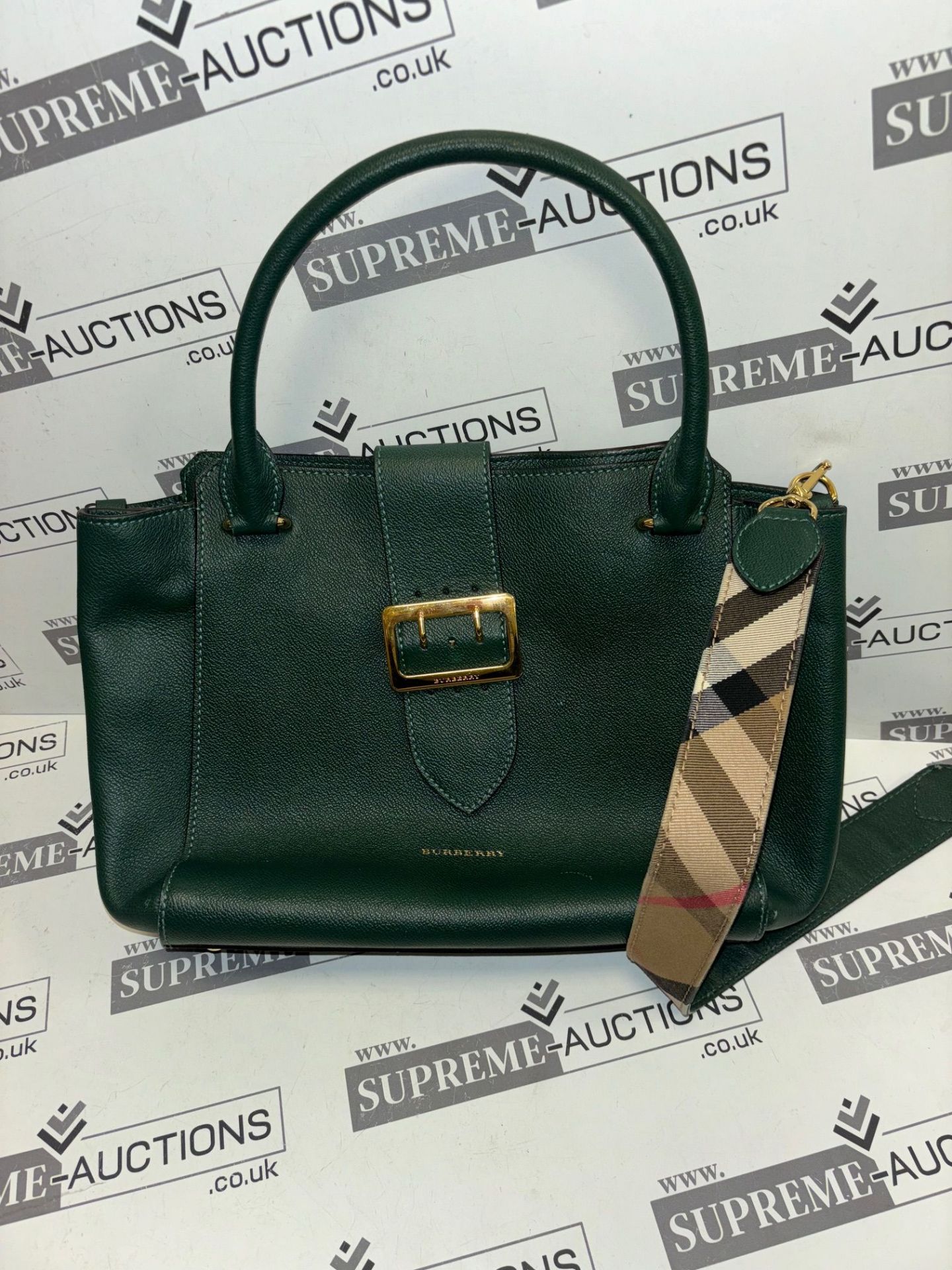 Burberry Green Buckle Tote Leather. 40x25cm. - Image 5 of 11