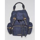 Burberry Navy nylon backpack. 35x35cm