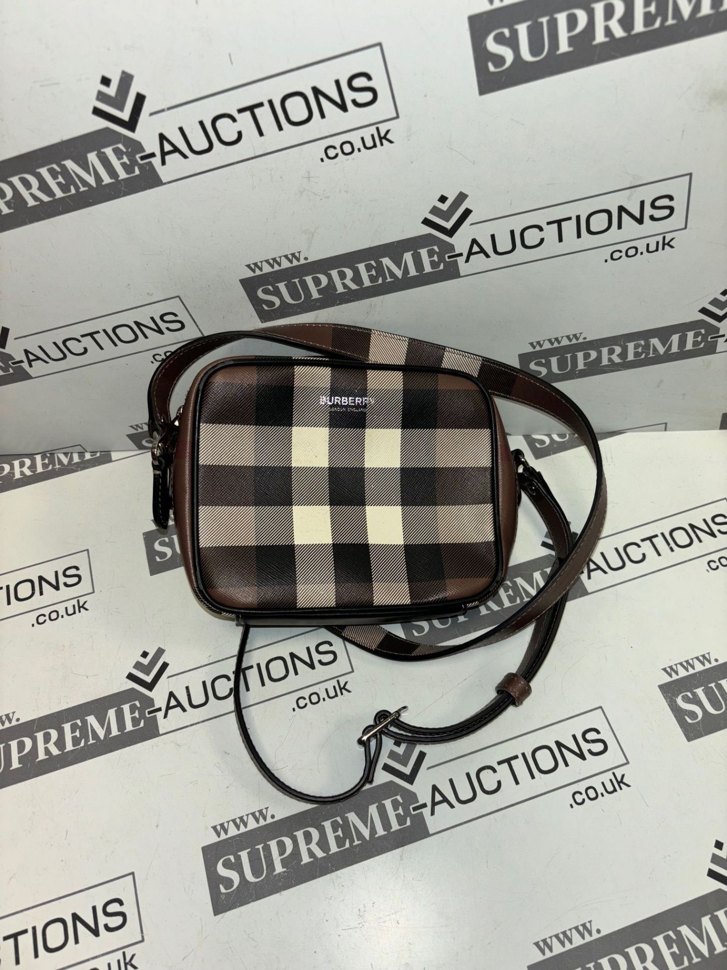 Burberry Shoulder Bag Check Coated Canvas Brown. 16x13cm. - Bild 4 aus 9