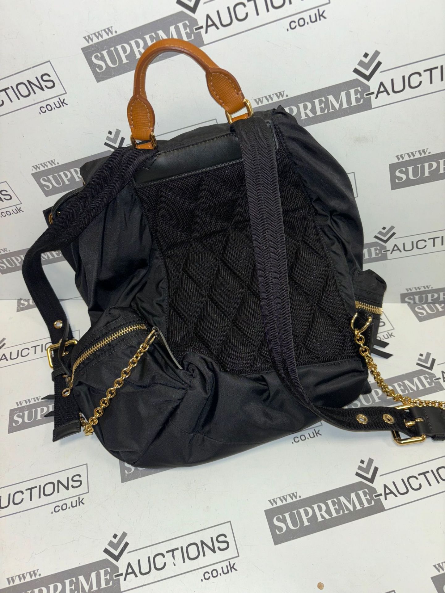 Burberry black nylon backpack. 35x35cm - Bild 8 aus 13