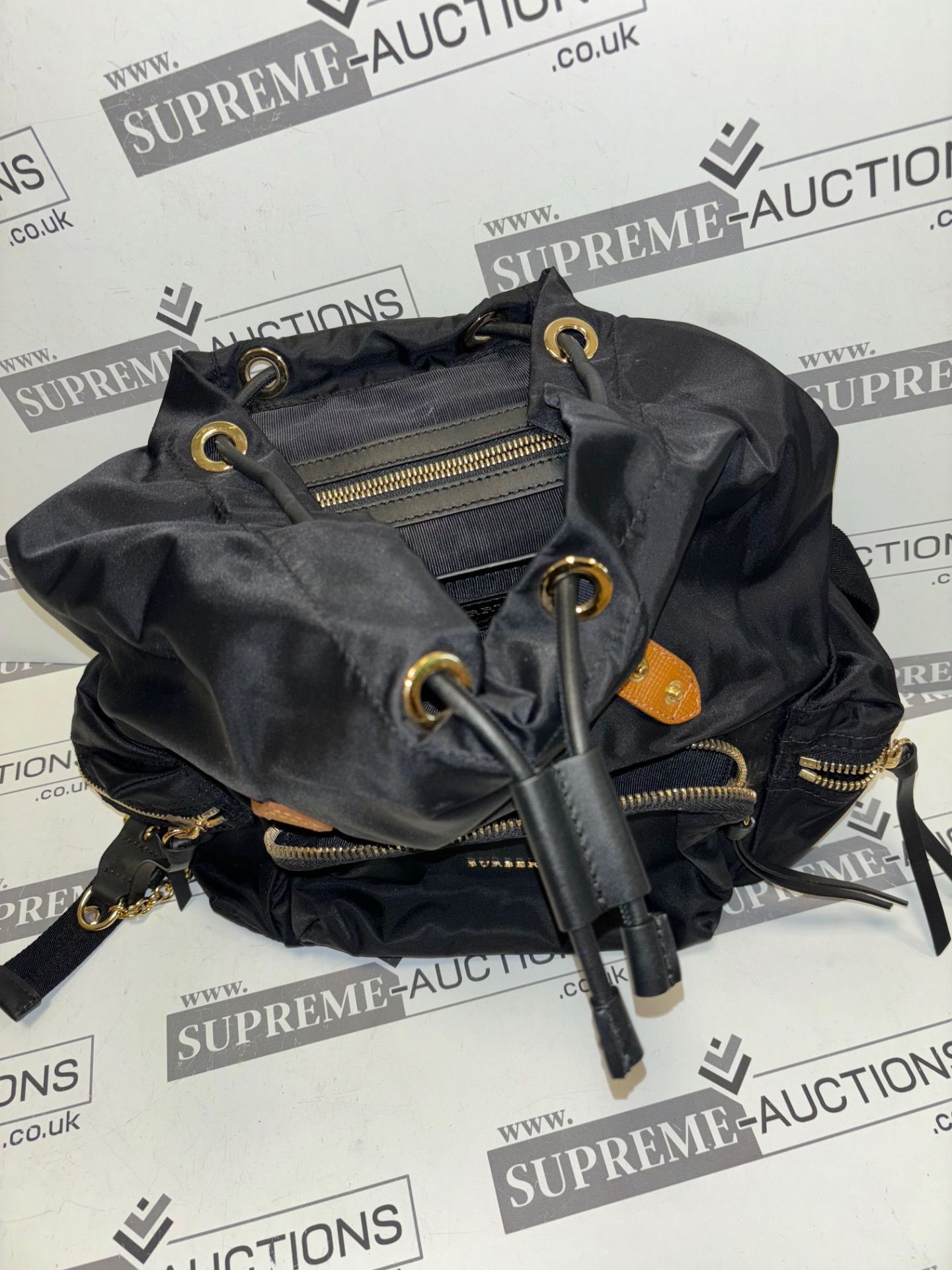 Burberry black nylon backpack. 35x35cm - Bild 12 aus 13
