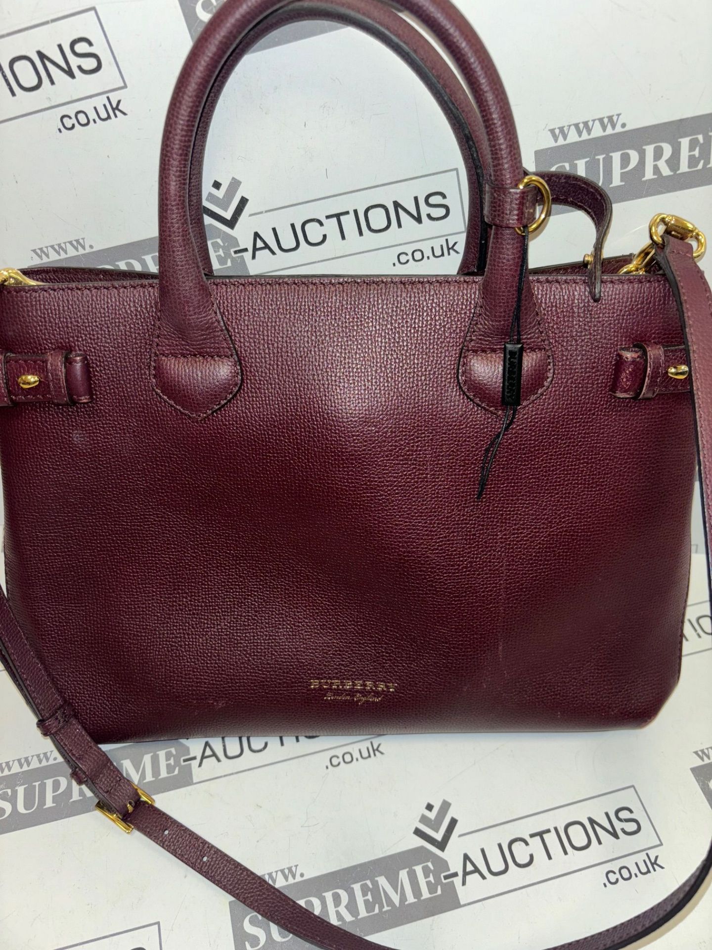 Burberry Derby Calfskin House Check Banner Tote Maroon. 37x25cm. - Image 6 of 19