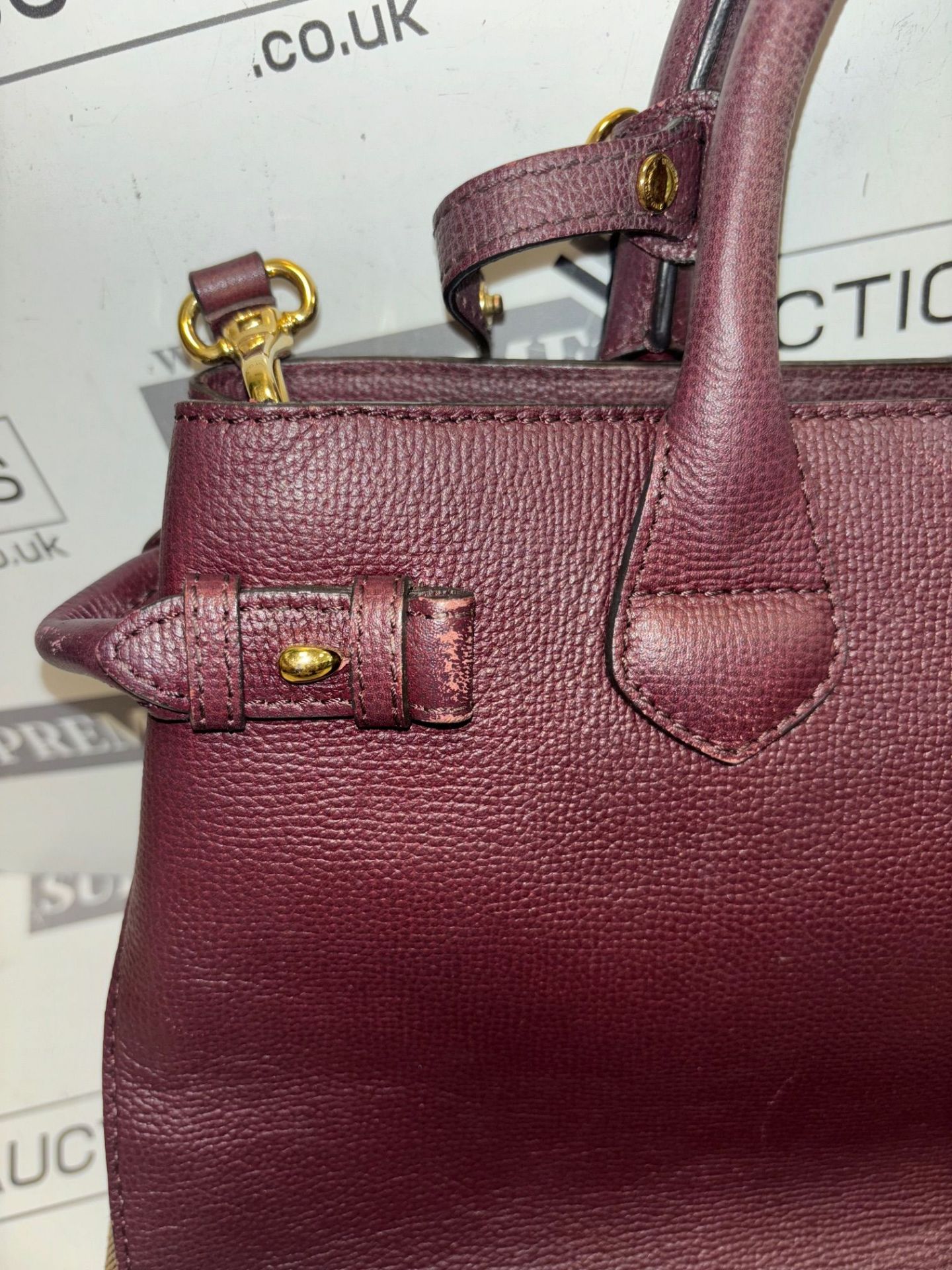 Burberry Derby Calfskin House Check Banner Tote Maroon. 37x25cm. - Image 12 of 19