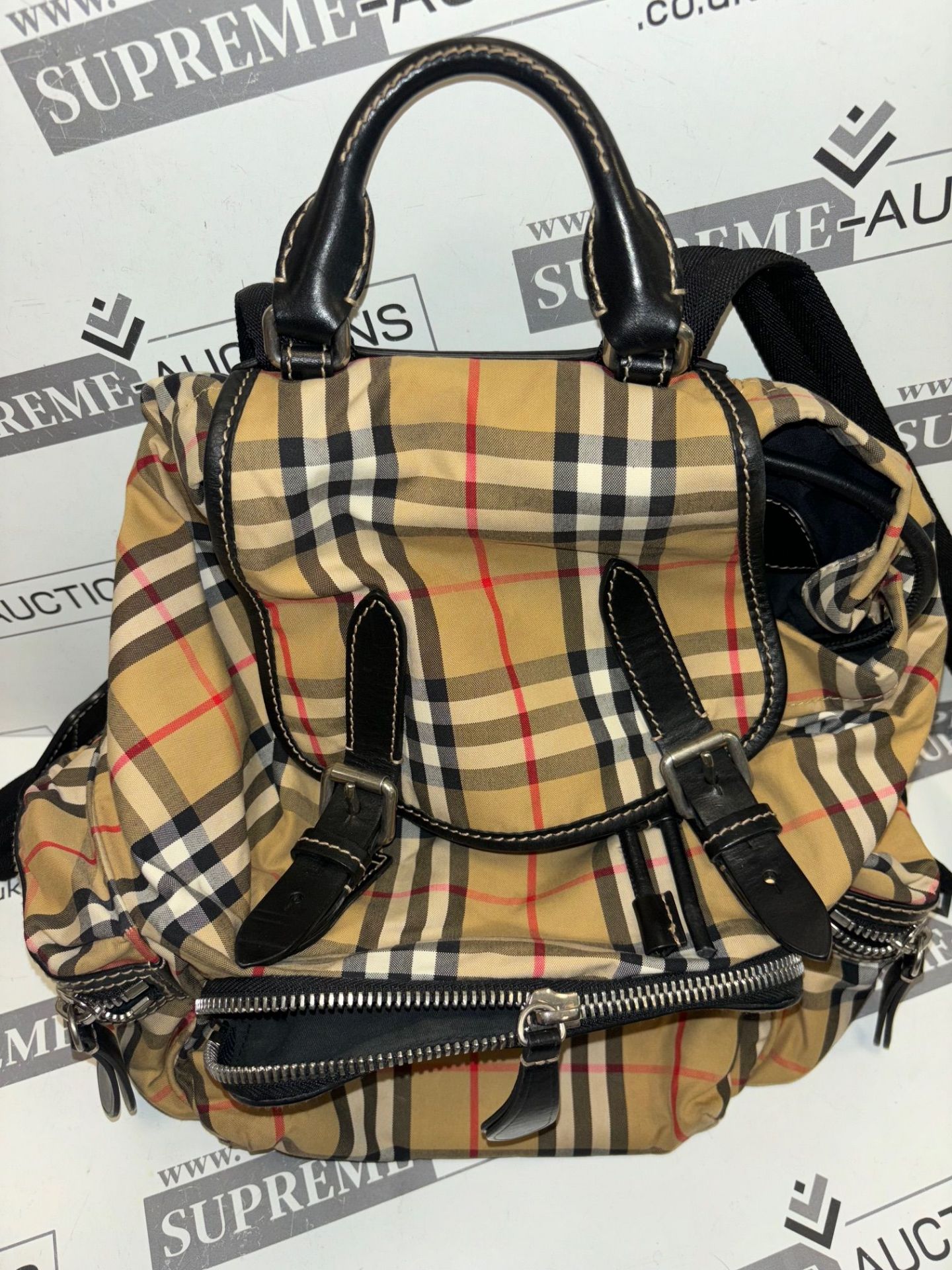 Burberry check backpack. 35x35cm - Image 8 of 9