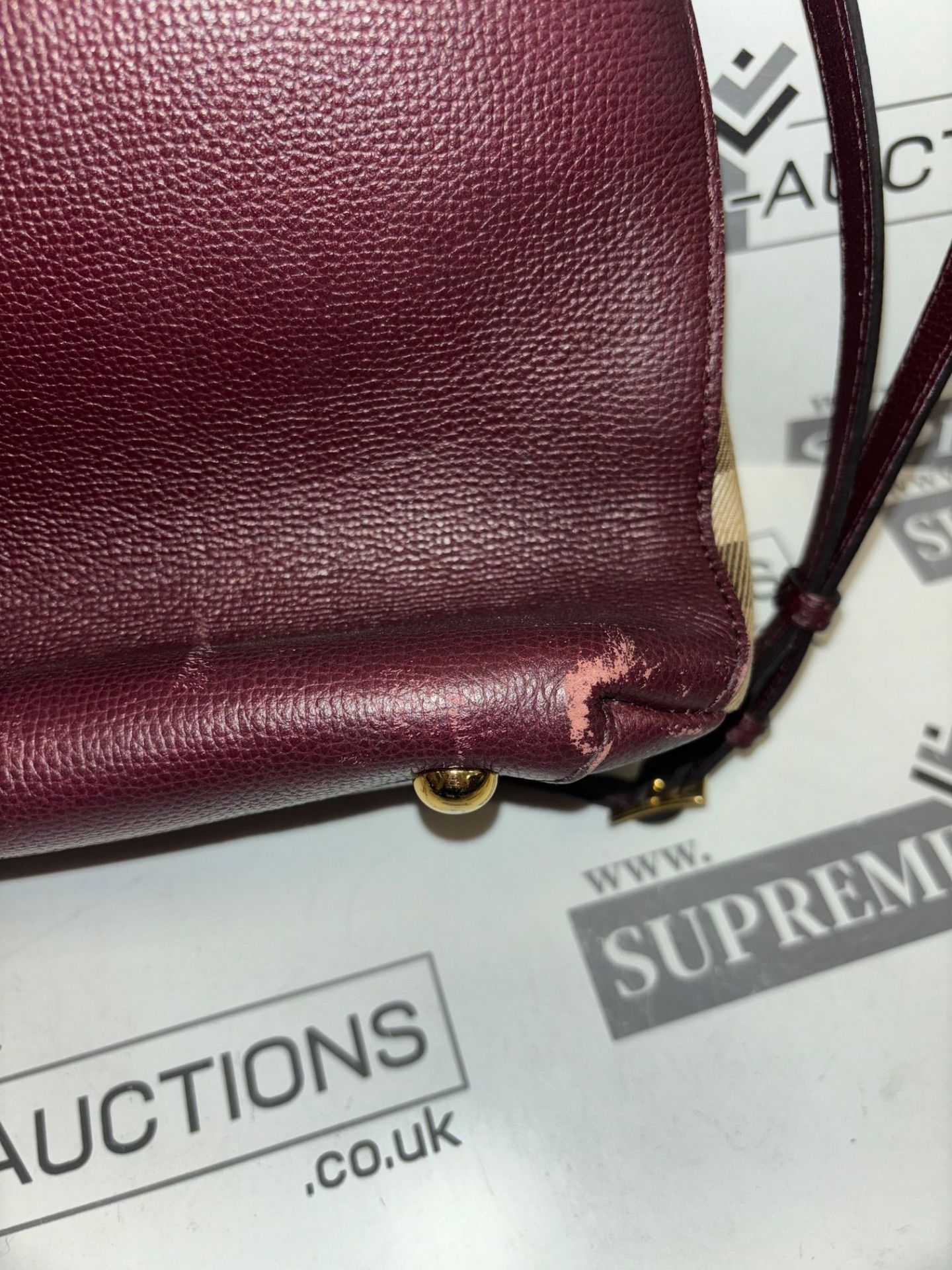 Burberry Derby Calfskin House Check Banner Tote Maroon. 37x25cm. - Image 10 of 19