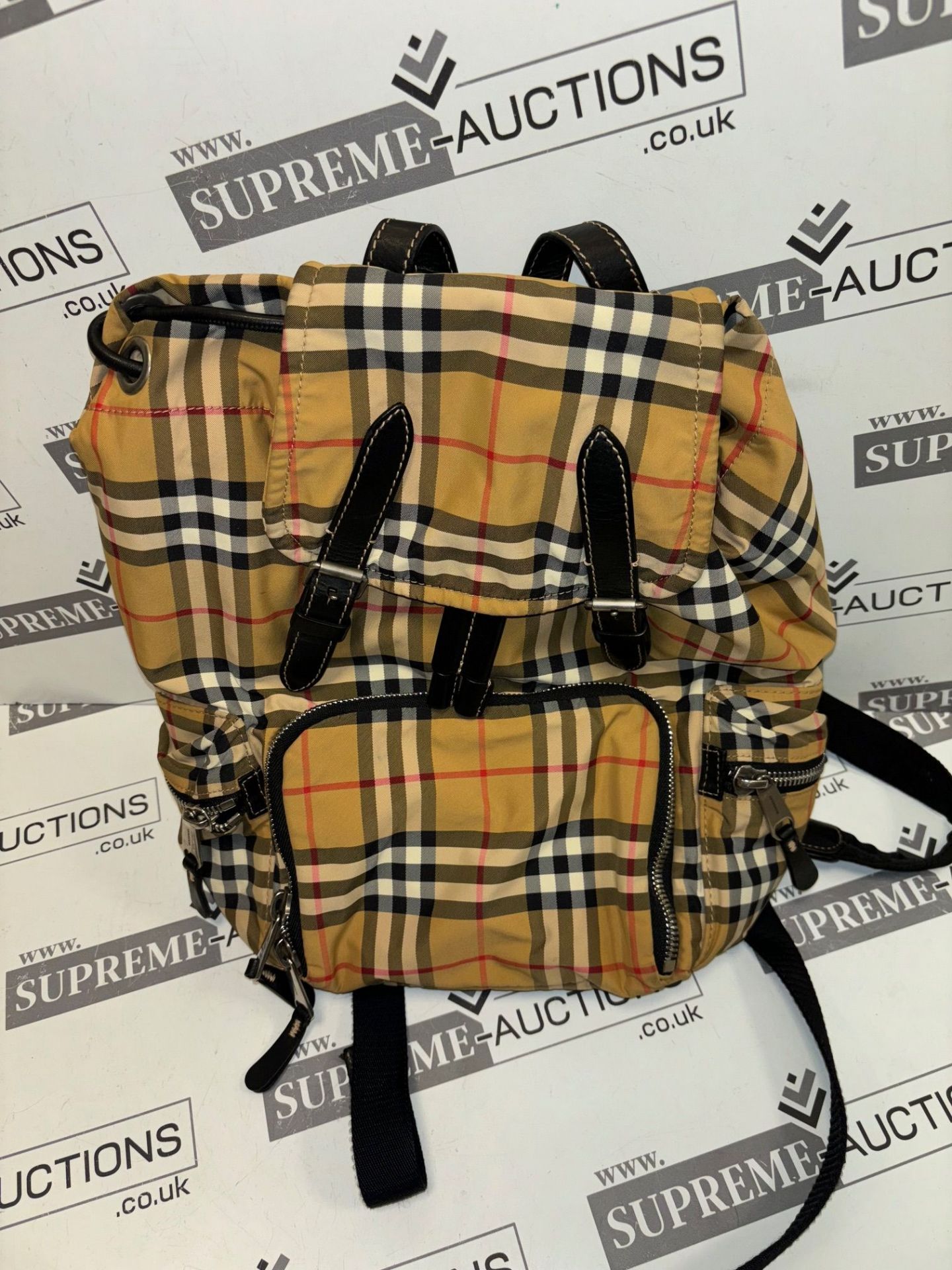 Burberry check backpack. 35x35cm - Image 3 of 9