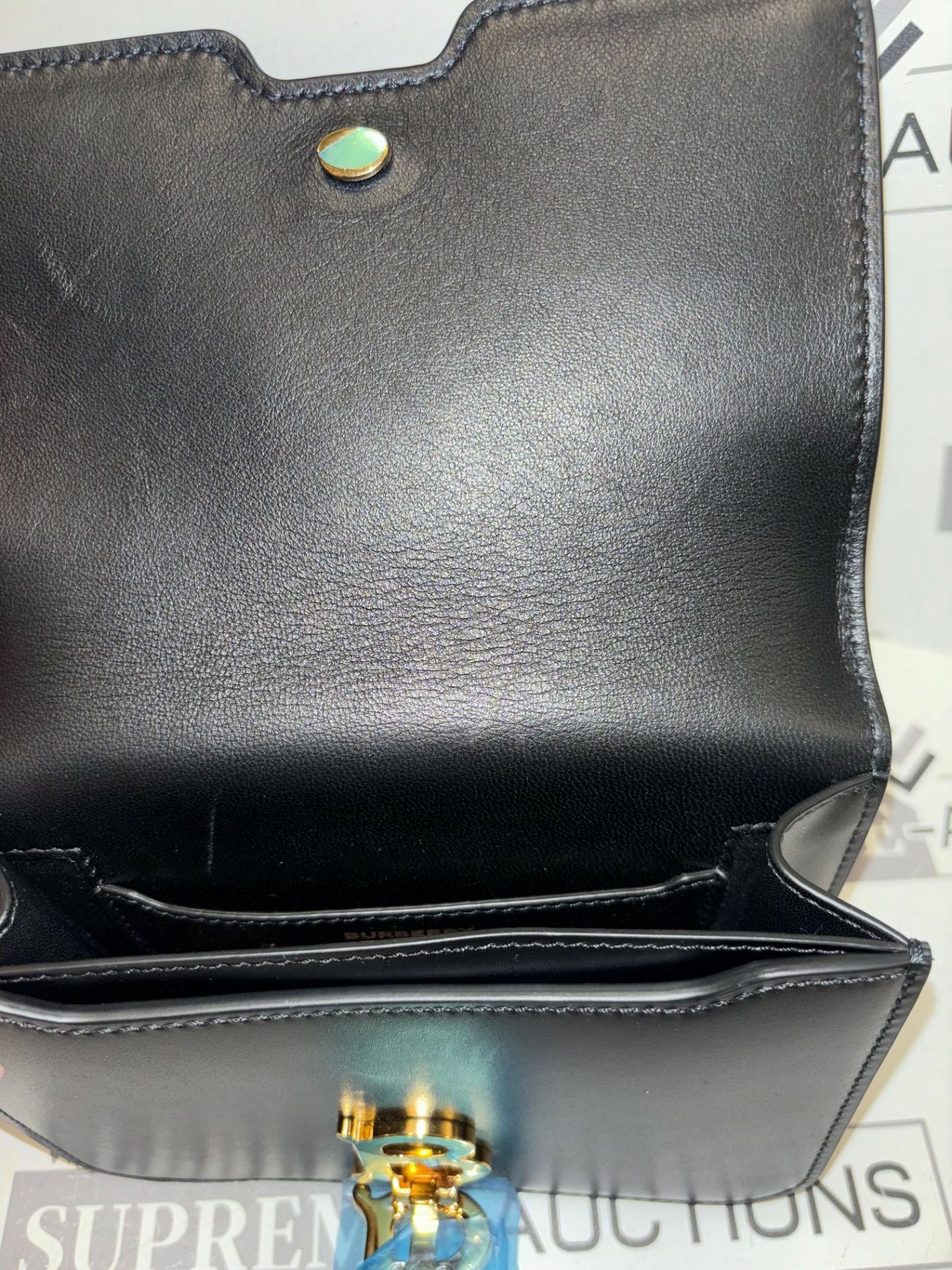 Burberry TB Belt Bag in Black. 17x14cm. (does not include strap) - Bild 7 aus 11