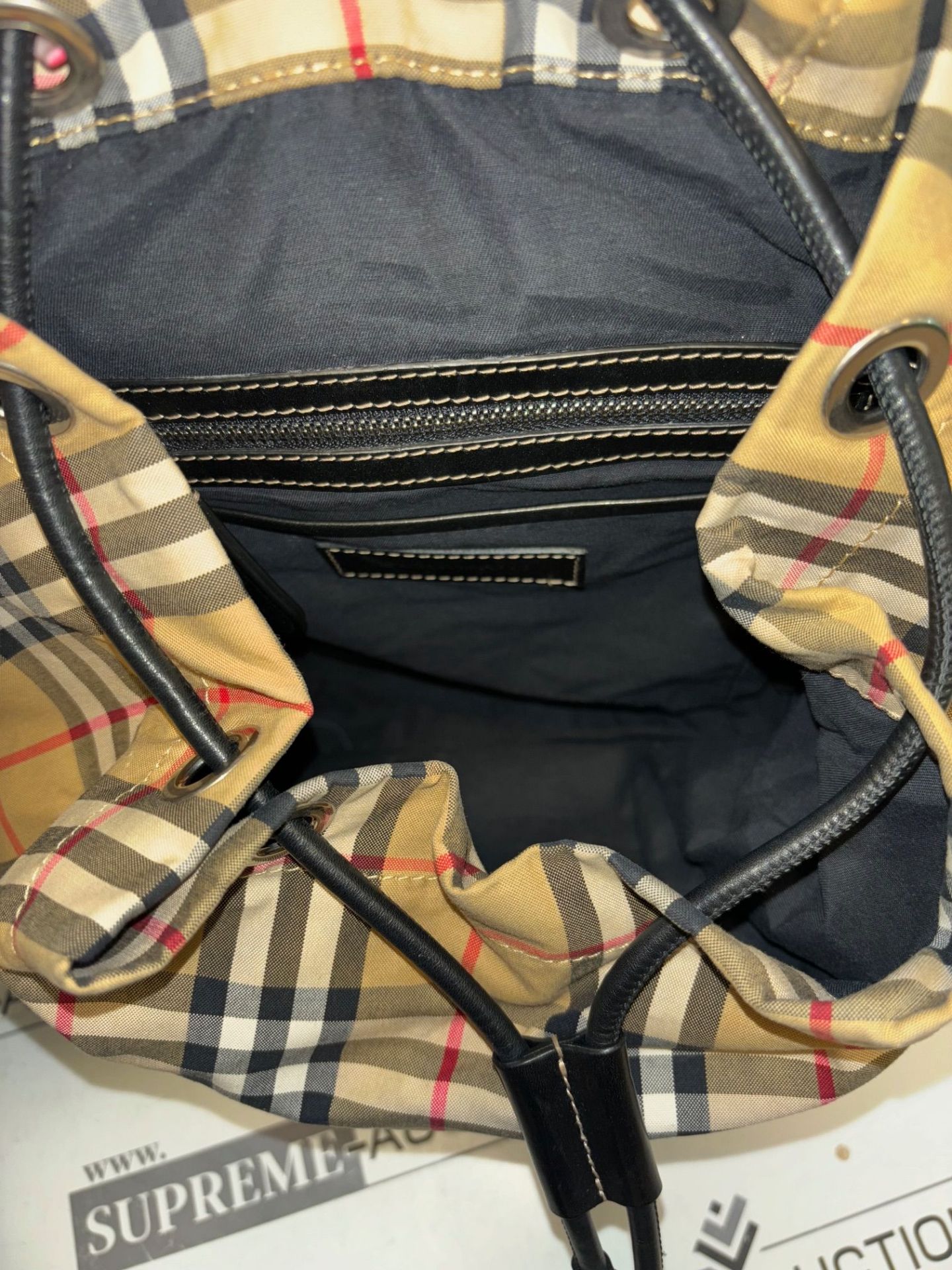 Burberry check backpack. 35x35cm - Image 9 of 9