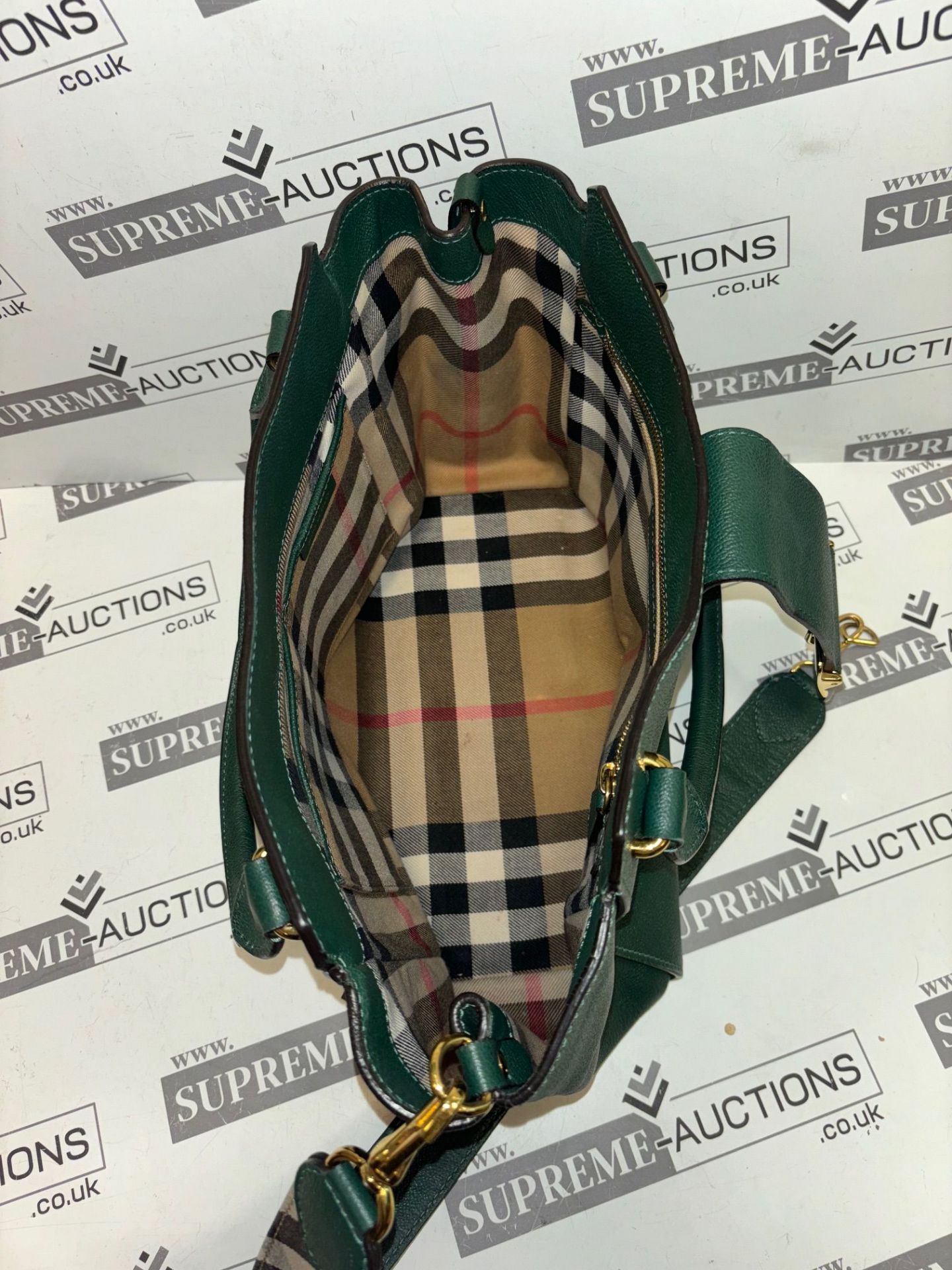 Burberry Green Buckle Tote Leather. 40x25cm. - Image 7 of 11