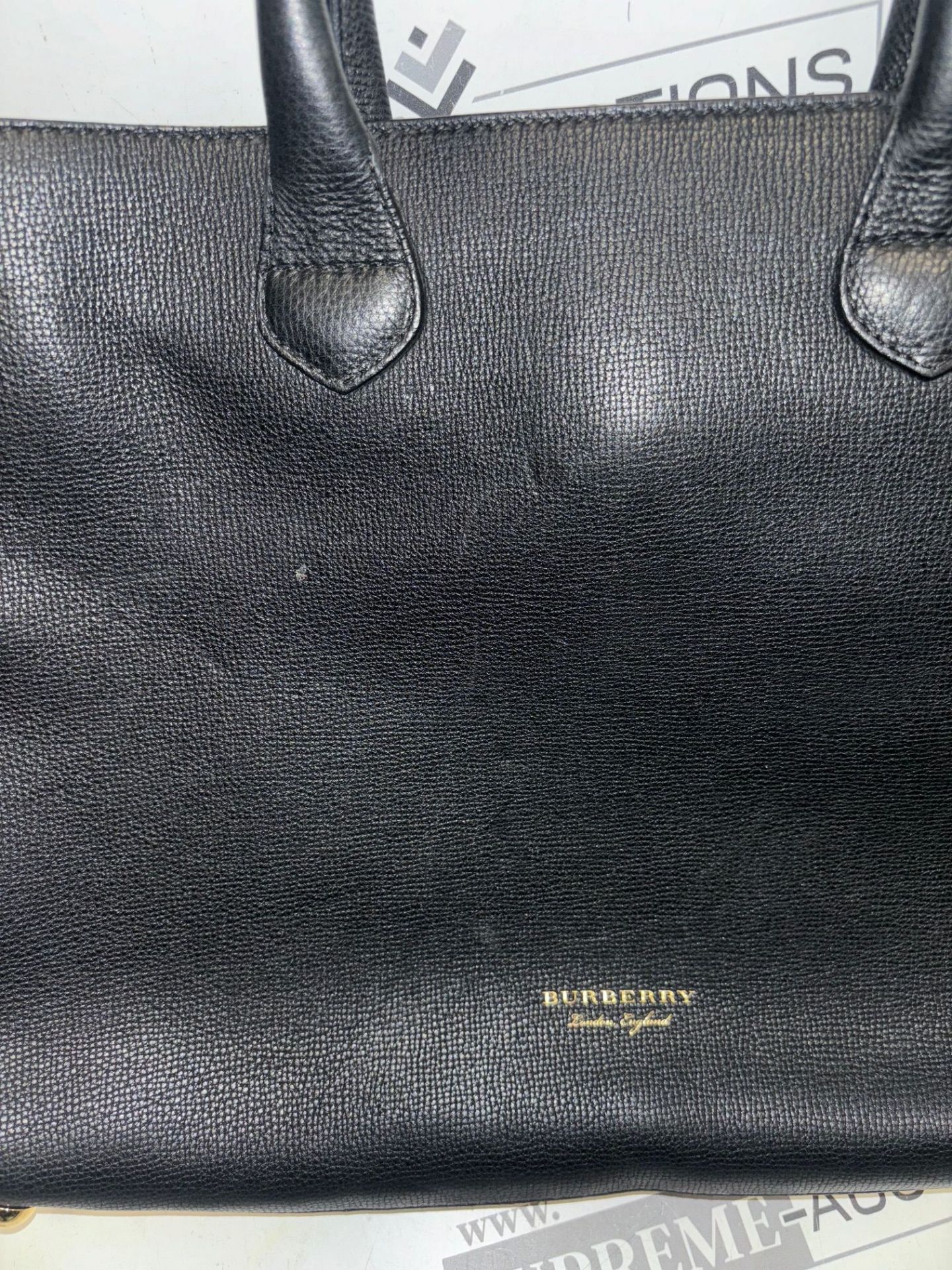 Burberry Derby Calfskin House Check Banner Tote Black. 45x30cm. - Bild 6 aus 13