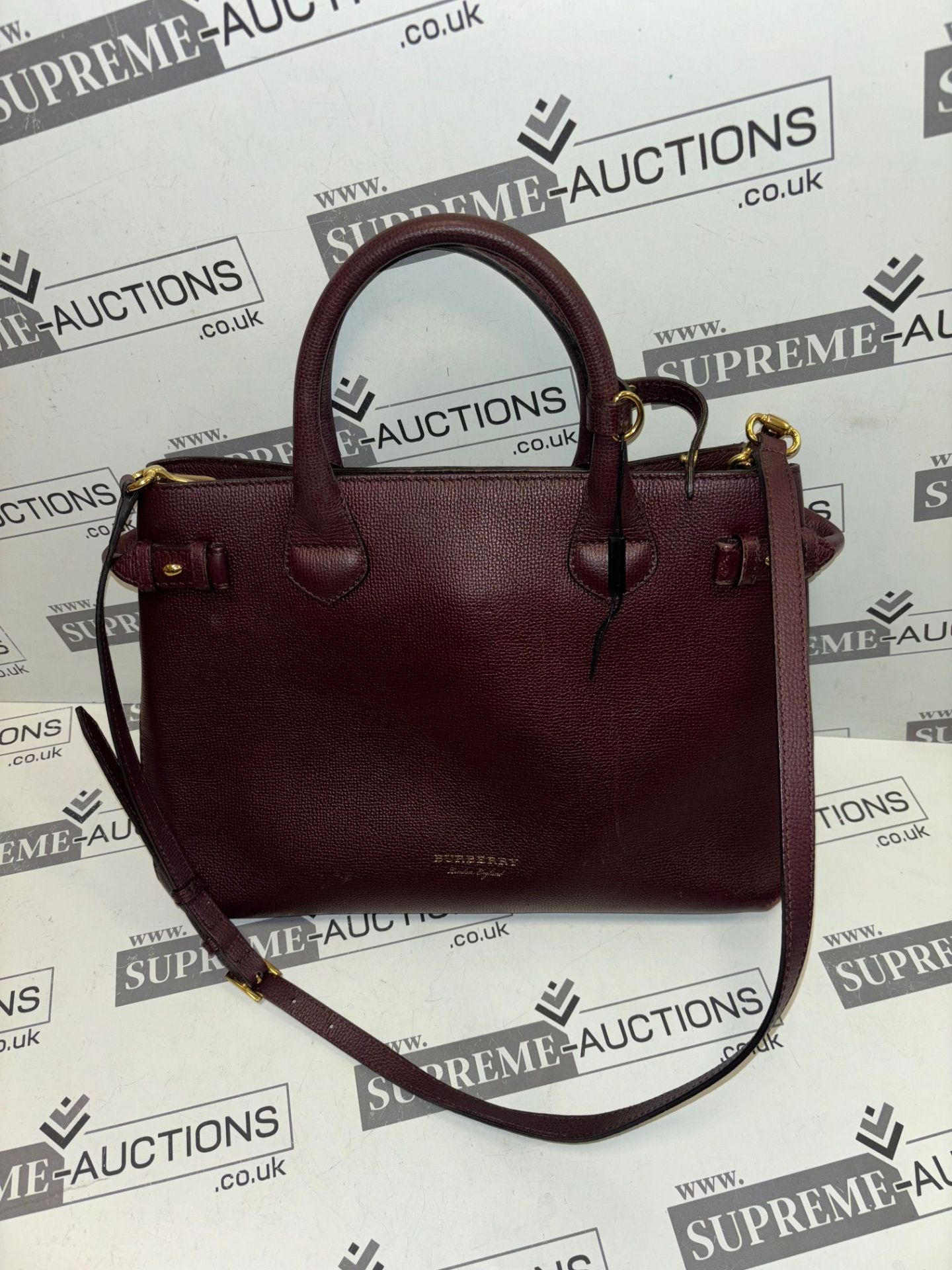 Burberry Derby Calfskin House Check Banner Tote Maroon. 37x25cm. - Image 5 of 19