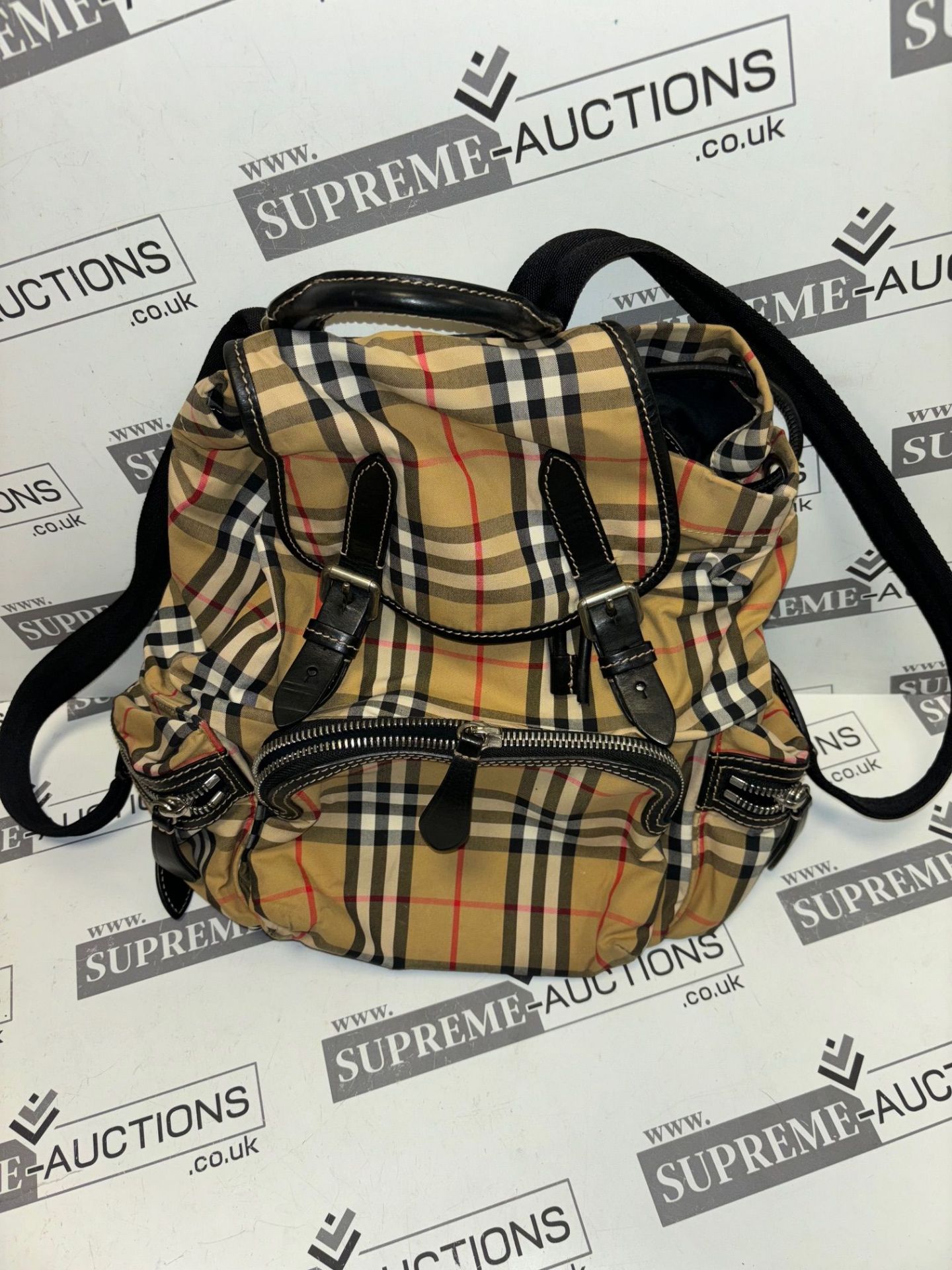 Burberry check backpack. 35x35cm - Image 4 of 9