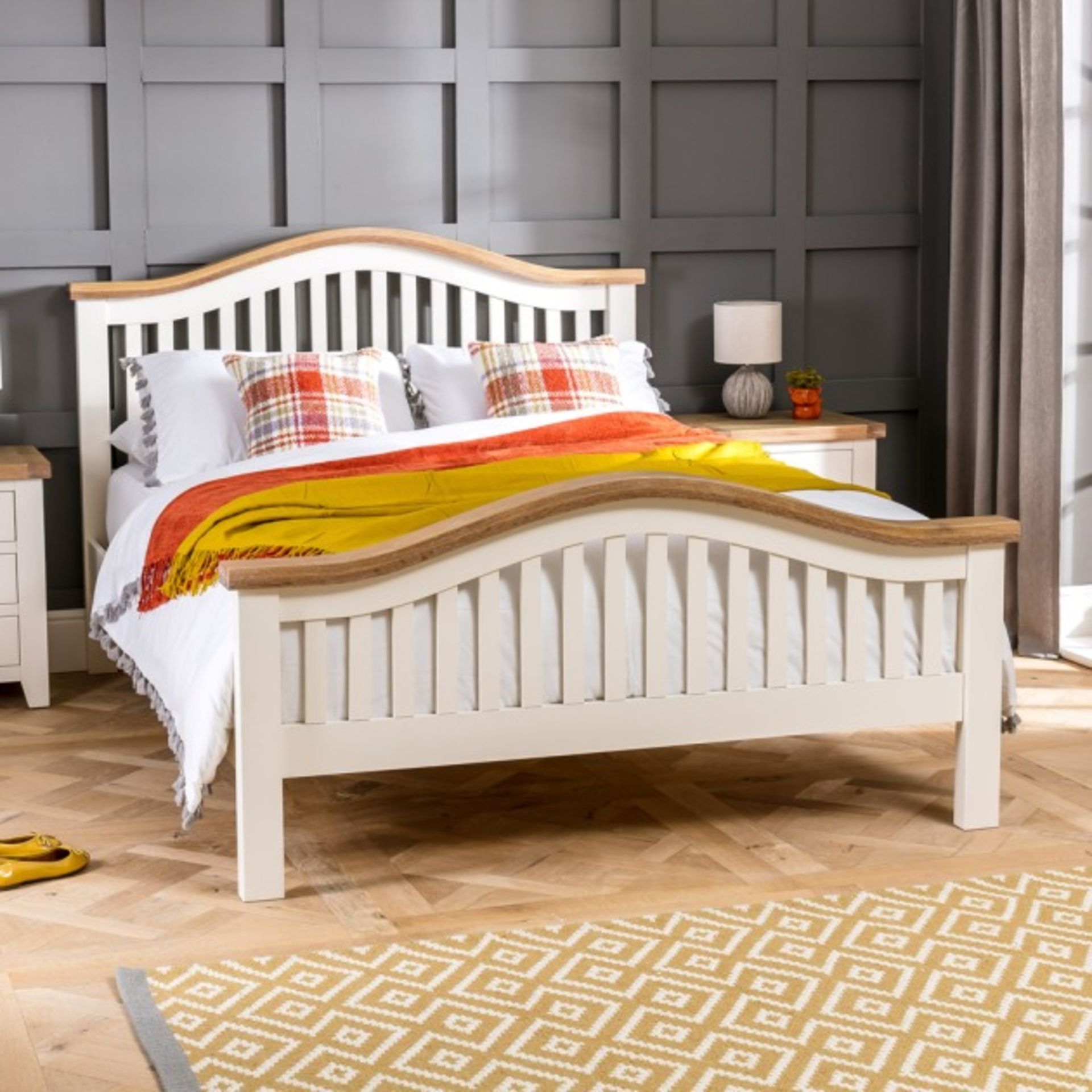 Chesire Cream 4ft6 Super King Sized Arch Bed Rail - ER54