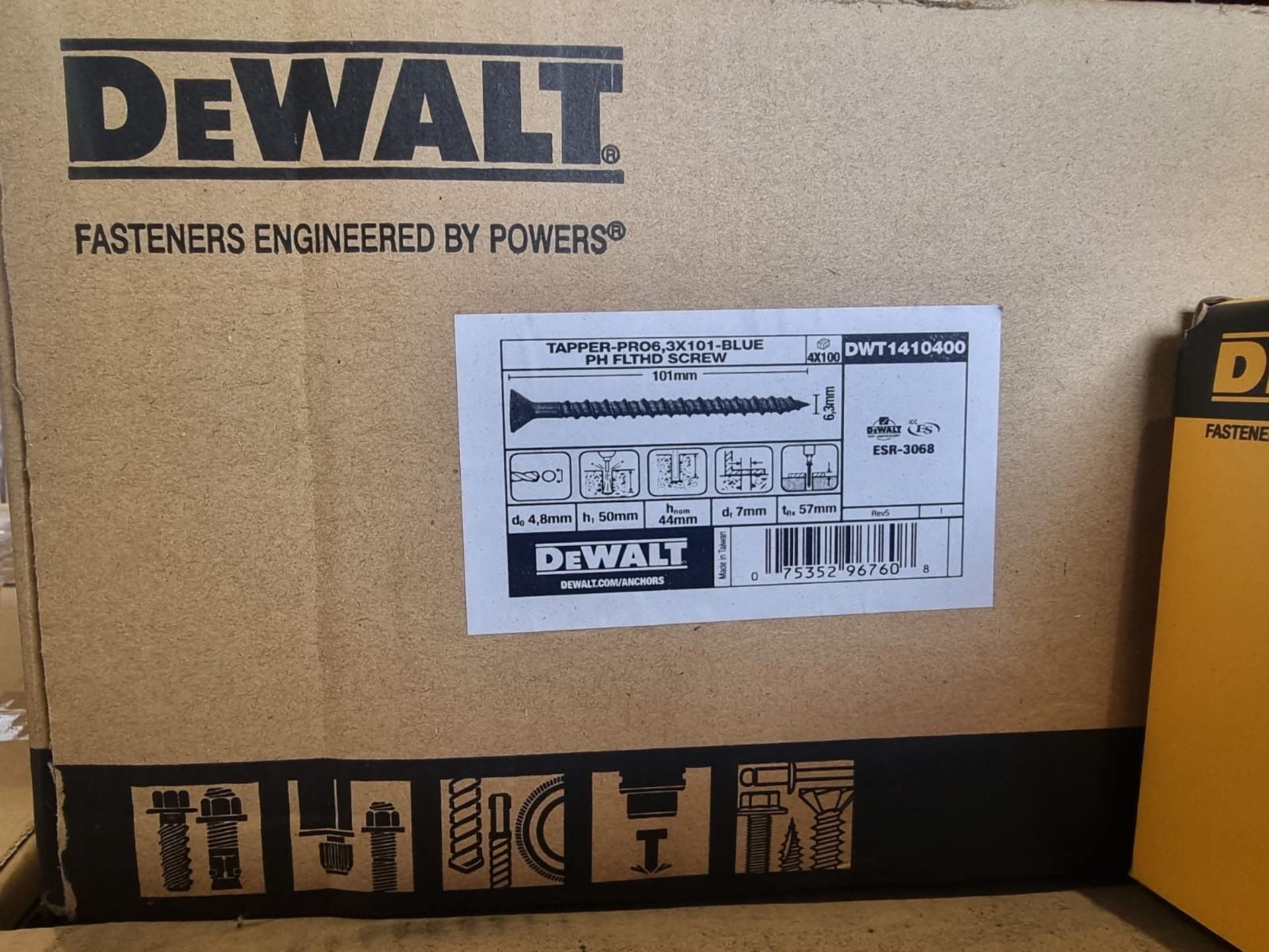 Trade Lot 100 x New Boxes of 100 DeWalt Concrete Screws 6.3mm x 101mm, 4.8mm Fixing Hole,