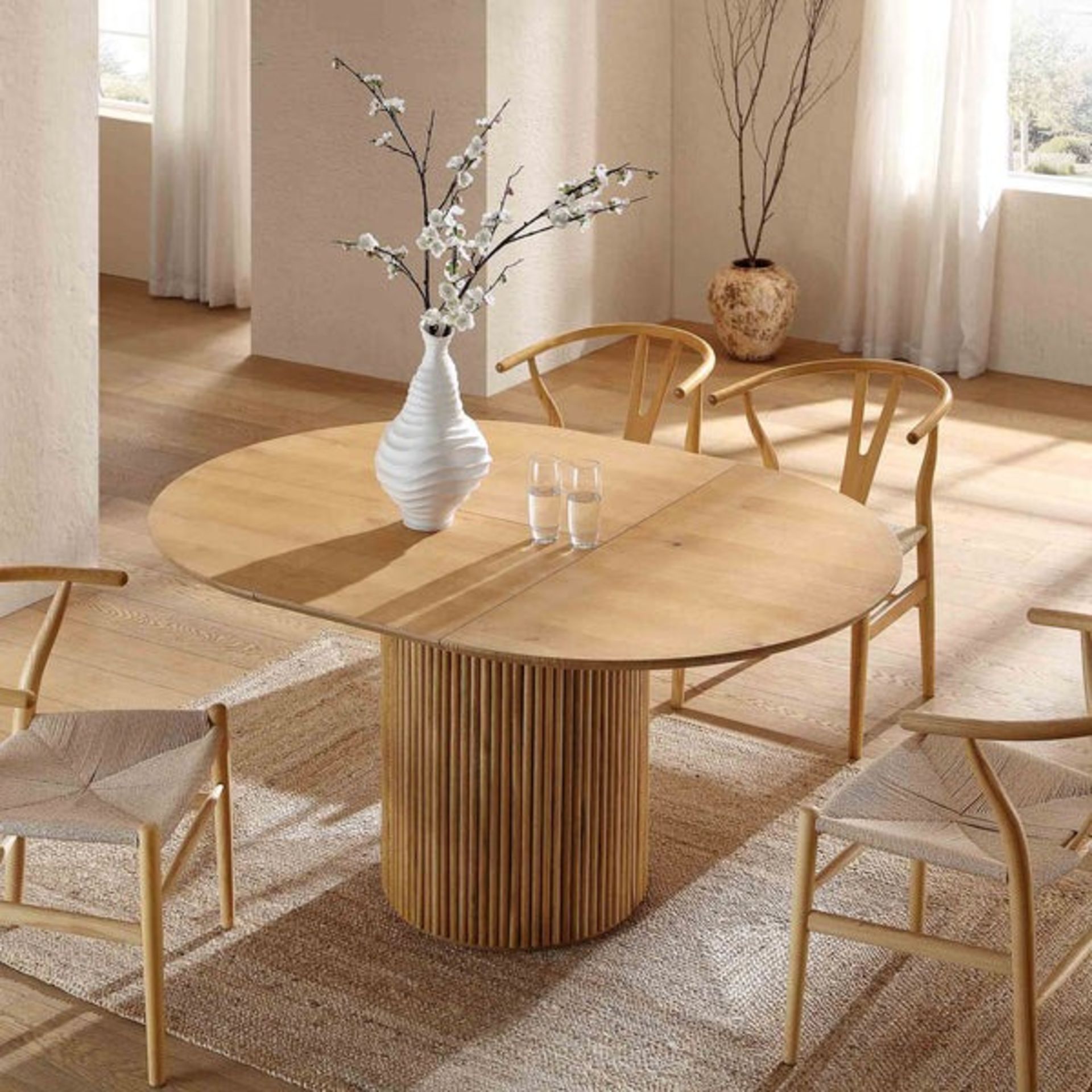 Maru Round 4-6 Seater Extending Oak Pedestal Dining Table, Oak - ER20