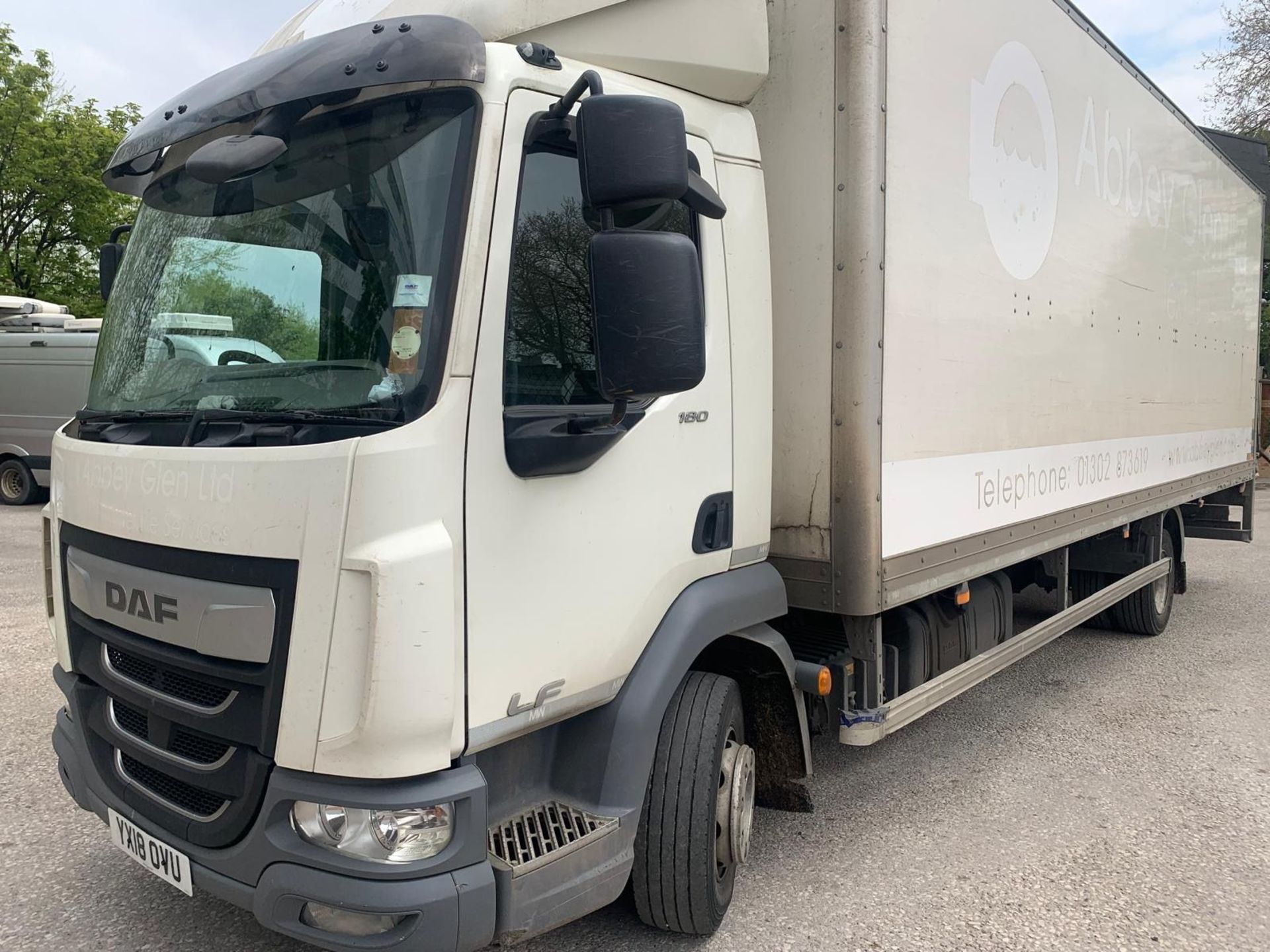 YX18 OVU DAF LF 180 FA 12 Tonne Lorry with Tail Lift. Direct Company.   White. Diesel  First