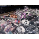 100 PIECE BRAND NEW MIXED AMAZON OVERSTOCK LOT INCLUDING TOYS,, HATS, GLOVES, PET PRODUCTS,