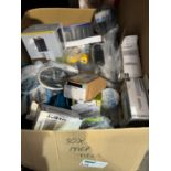 Mixed lot containing 30x items - ER47 - Items may include: extention lead / light switches /