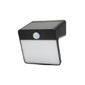 2x GoodHome Black Solar-powered Cold white Integrated LED Floodlight 150lm - ER48