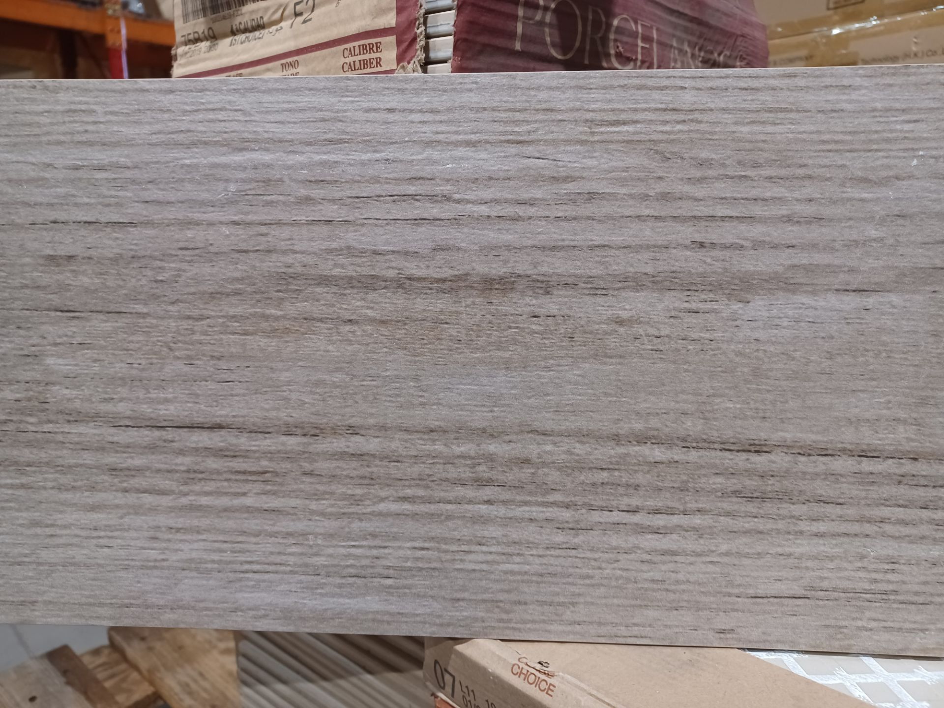 8 METRES SQUARED OF PORCELANOSA VENIS STON-KER HAMPTON BEIGE TILES. 220x900mm. RRP £74.99 PER M2 - Image 2 of 2