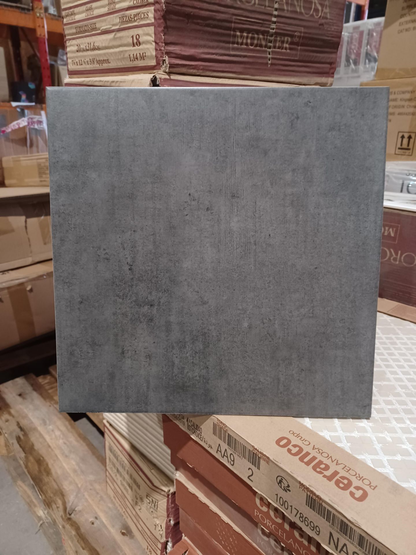 13.6 METRES SQUARED OF PORCELANOSA GLAZED NIMBUS SILVER TILES. 330x330mm. RRP £61.12 PER M2